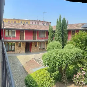 Easy Airport Sleep&fly Parking Apartment Bergamo